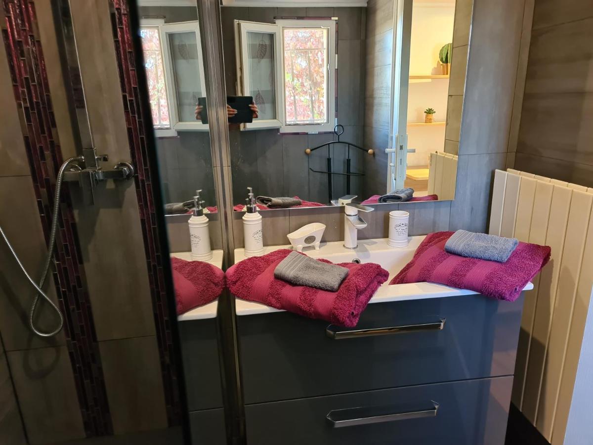 Appartements Dans Villa Privee Avec Piscine, Jardin, Parking Clos, Wifi, Climatisation เมย์เฮย ภายนอก รูปภาพ