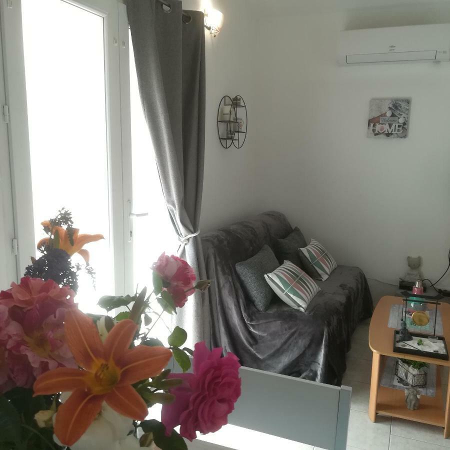 Appartements Dans Villa Privee Avec Piscine, Jardin, Parking Clos, Wifi, Climatisation เมย์เฮย ภายนอก รูปภาพ